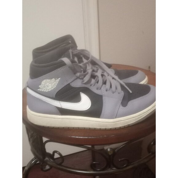 Jordan Shoes - Air Jordan 1 Mid Women's Size 8 Cement Grey/Sail BQ6472 022